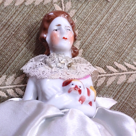 Vintage  Pin Cushion Doll in Sage Green Silk - Picture 1 of 7